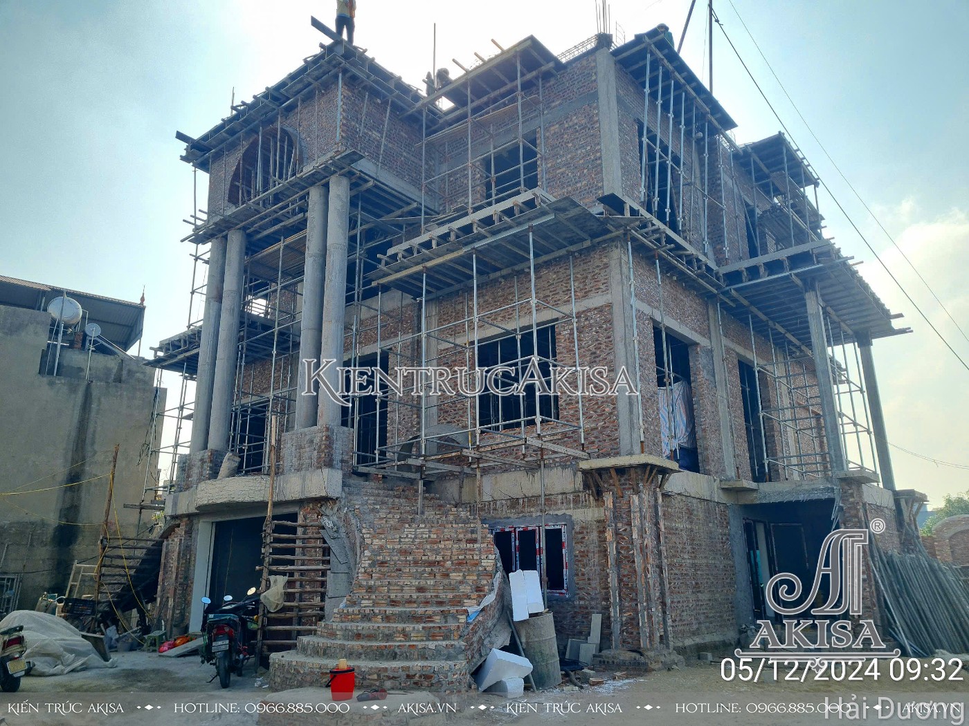 Thiết kế lâu đài biệt thự tân cổ điển 5 tầng (CĐT: ông Thức - Hải Dương) LD521024