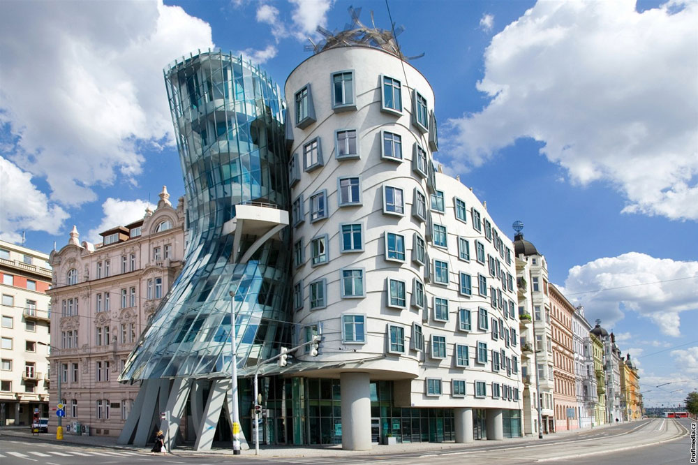 Nhà khiêu vũ ở Prague thiết kế bởi kiến trúc sư Frank Gehry 