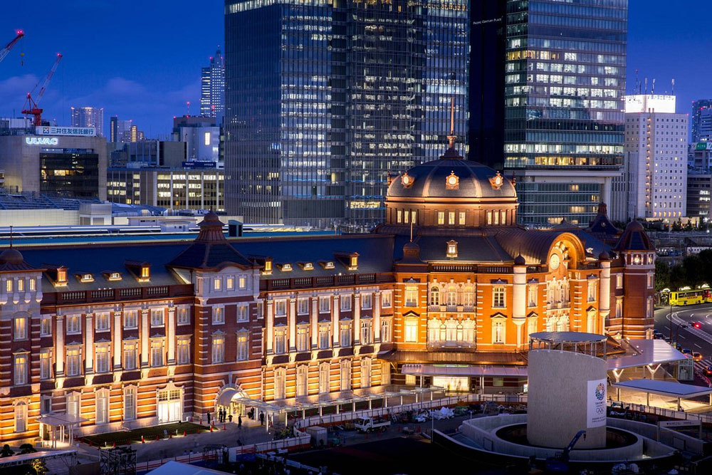 Ga Tokyo - kiến trúc lâu đài Pháp cổ điển 