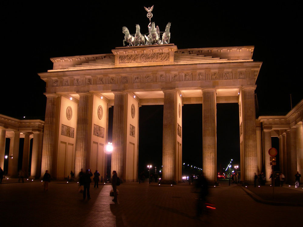 Cổng Brandenburg về đêm
