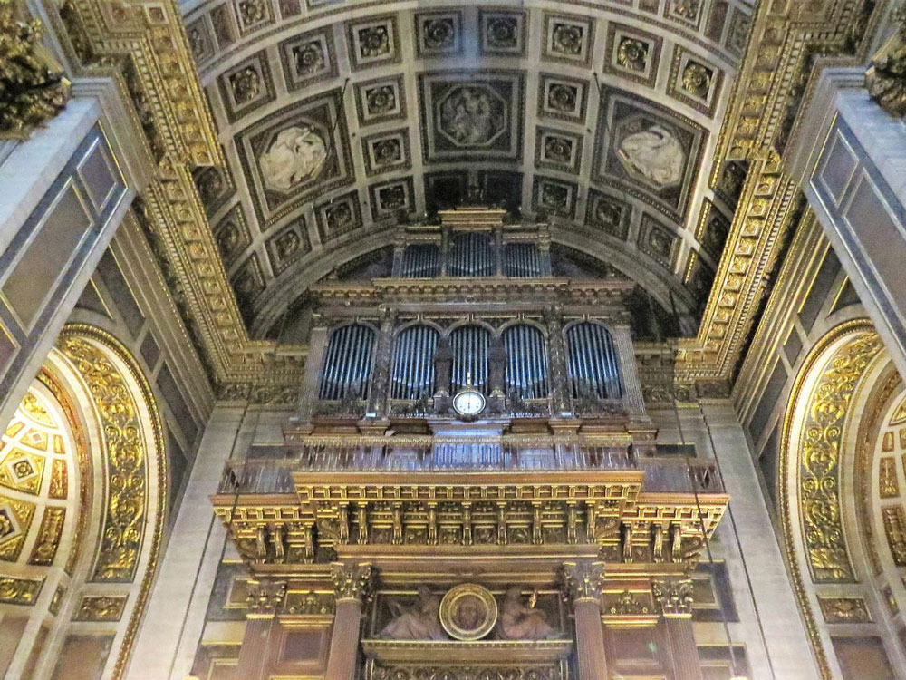 Mái vòm - đặc trưng kiến trúc tân cổ điển tại  Madeleine 