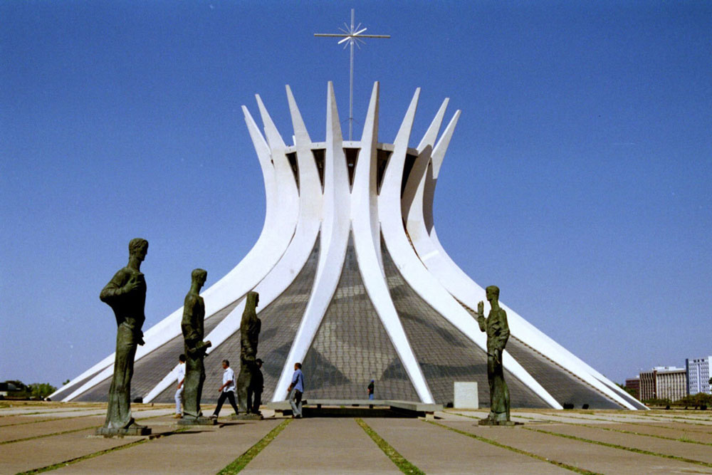 Thiết kế kiến trúc độc đáo của nhà thờ thủ đô Brasilia