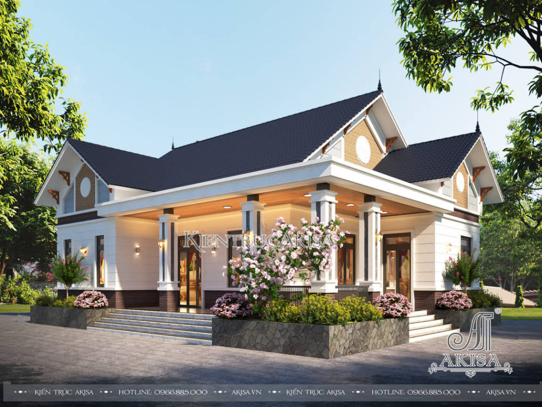 Nhà cấp 4 hiện đại mái Thái thiết kế mở với hệ cửa sử dụng kính khung gỗ, tạo không gian thông thoáng và tối ưu nguồn ánh sáng vào trong căn nhà