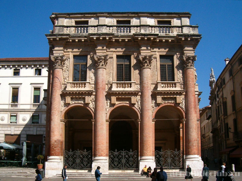 Cung điện Capitanio