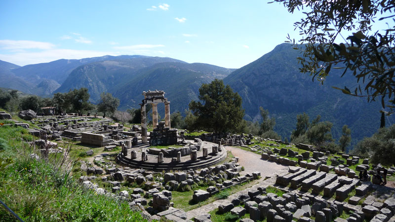 Delphi, đền thờ thần Apollo