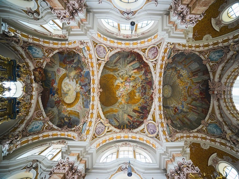 Hình oval là hình khối chủ đạo của kiến trúc Baroque