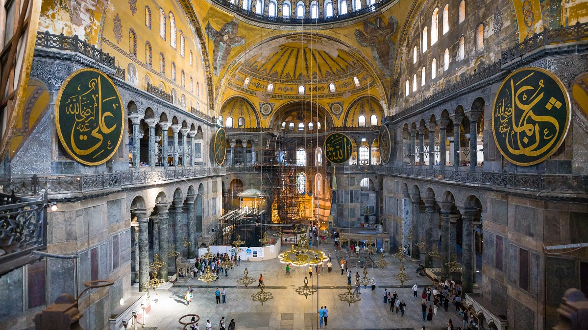Kiến trúc bên trong của nhà thờ Hagia Sophia