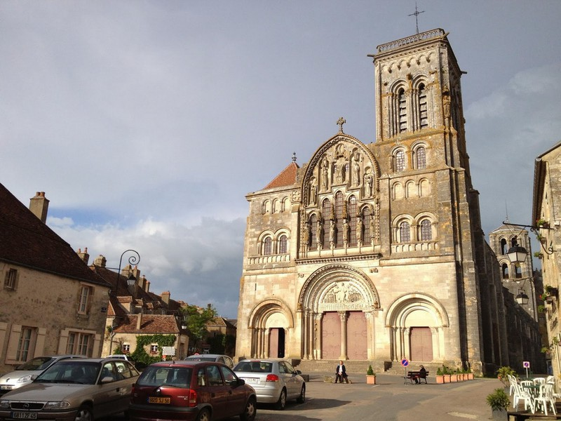 Hình ảnh tu viện Vézelay tại Pháp 