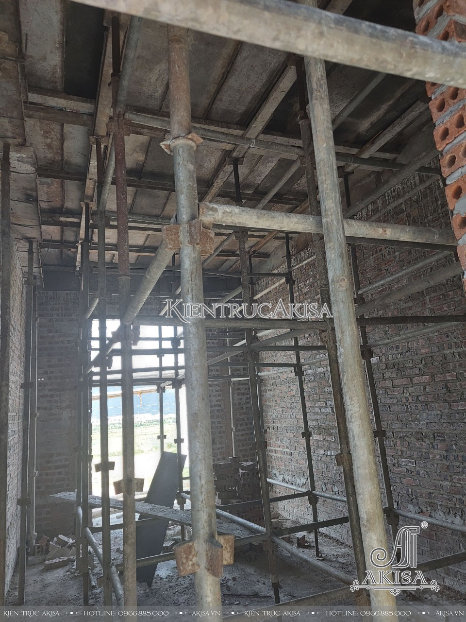 Hình ảnh thi công biệt thự tân cổ điển 3 tầng mặt tiền 8m tại Ninh Bình