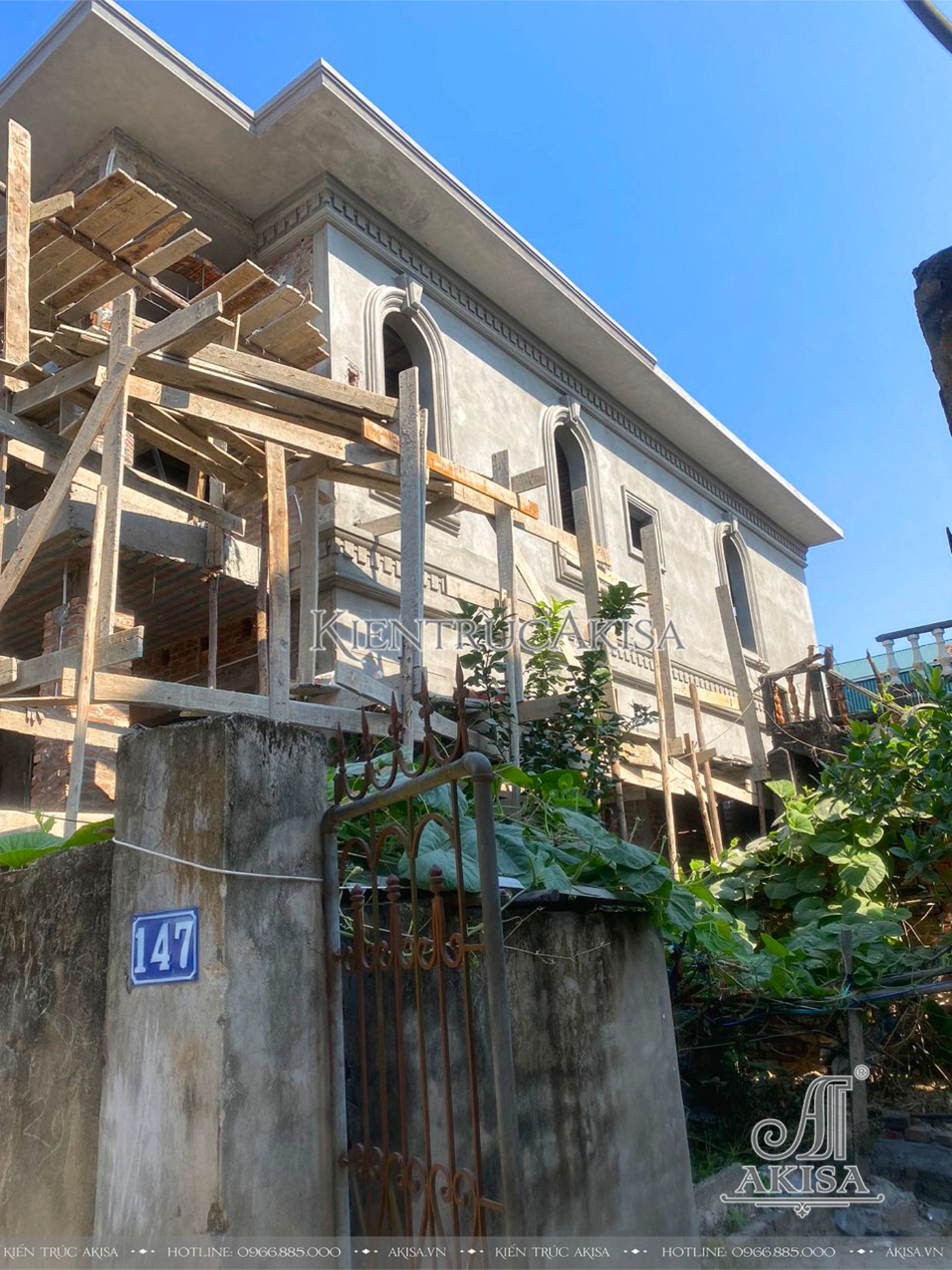 Hình ảnh thi công biệt thự tân cổ 3 tầng tại Hà Nội TC32978-KT