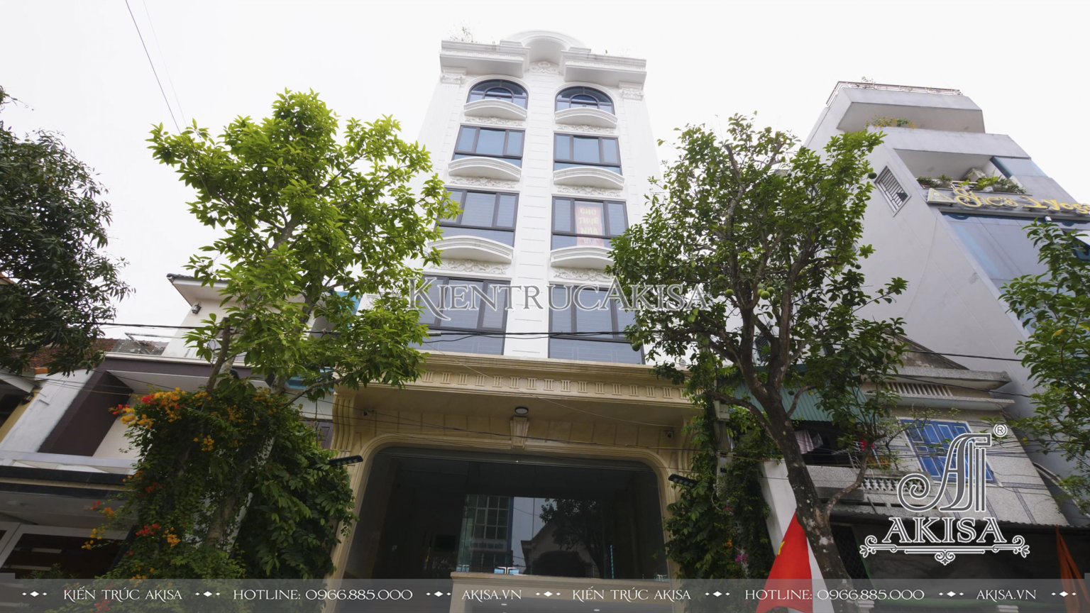 Hoàn thiện nhà phố kết hợp kinh doanh phong cách tân cổ điển tại Nghệ An