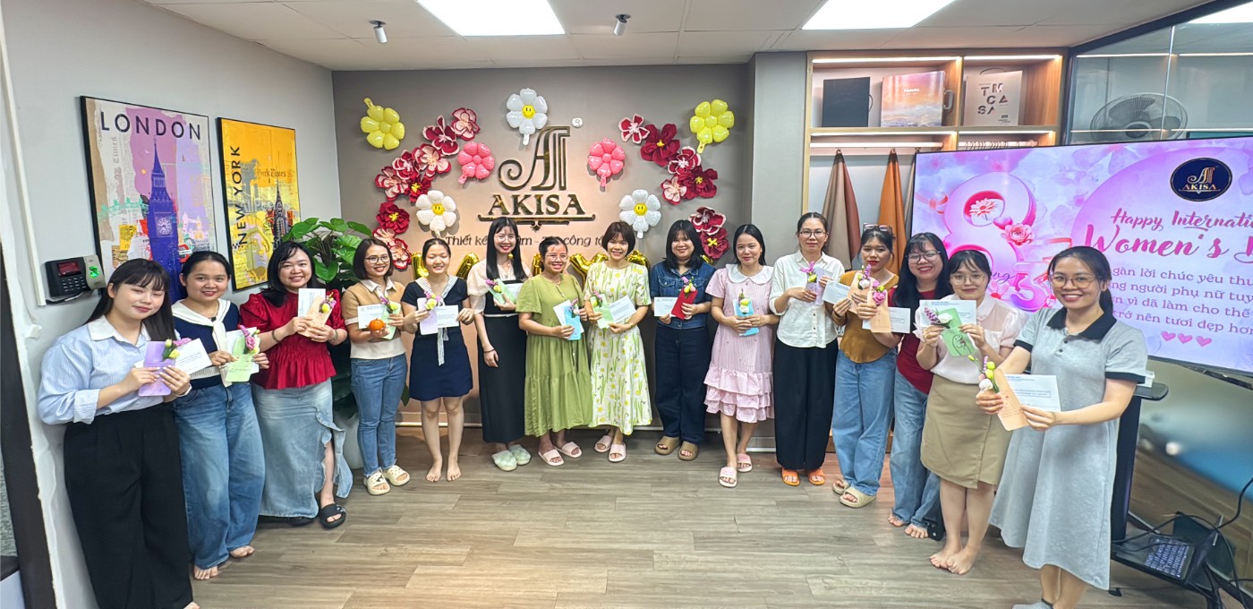 Akisa chúc mừng ngày 8-3