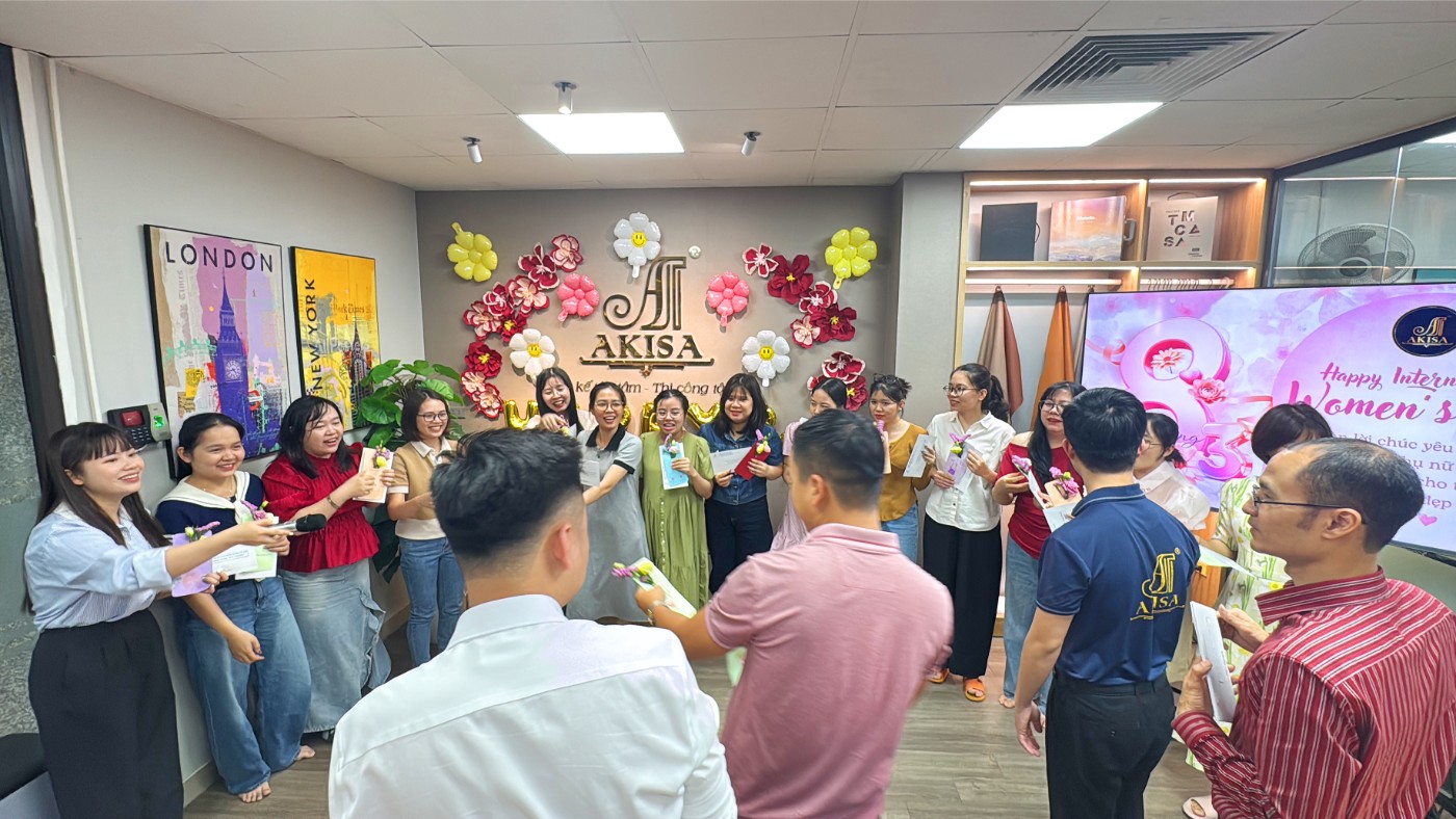 Akisa chúc mừng ngày 8-3