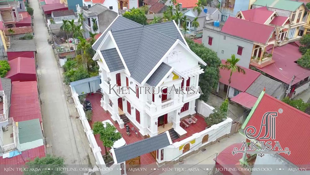 Hình ảnh hoàn thiện nhà phố 2 tầng mái Thái tân cổ điển của chủ đầu tư Ông Thích tại Hưng Yên