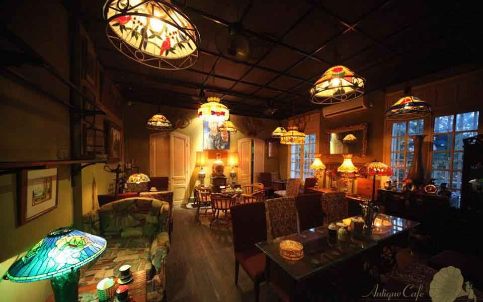 The Antique Cafe - Không gian cổ điển Châu Âu giữa lòng Hà Nội