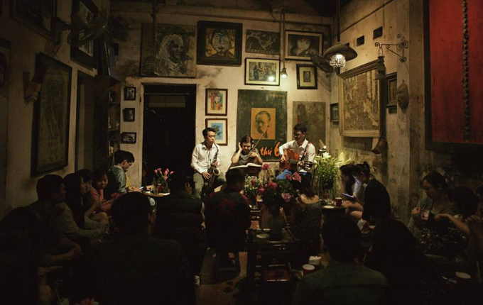 Đêm nhạc hát live tổ chức mỗi tối thứ 6 hàng tuần tại quán cafe Cuối Ngõ
